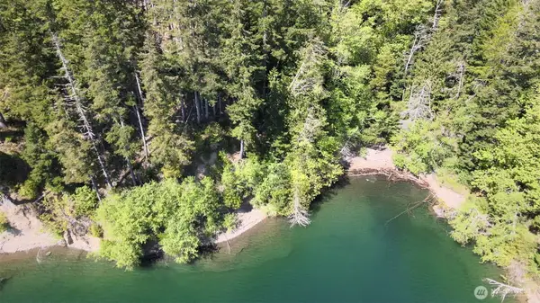 650 W Cushman Ridge Drive #16, Hoodsport, WA 98548