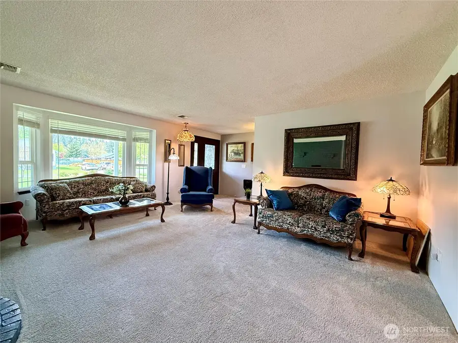 106 Perkins Street N, Bucoda, WA 98530 - #3