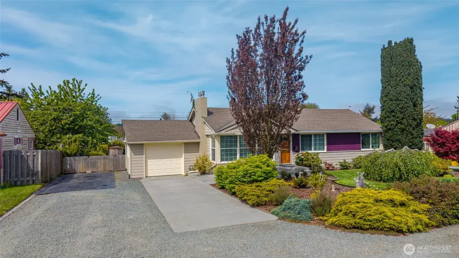 347 SE Glencoe Street, Oak Harbor, WA 98277 - #3