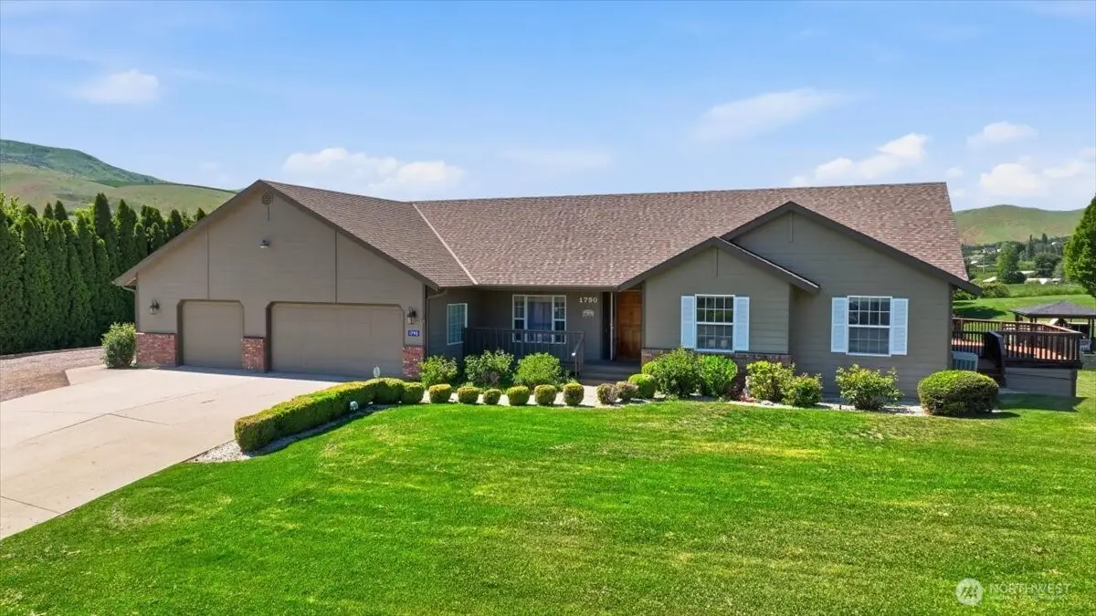 1790 Warm Springs Drive, Wenatchee, WA 98801 - #1