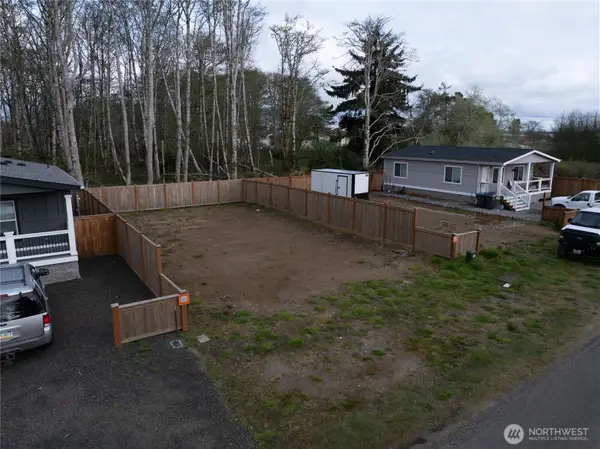 606 N 2nd Street, Westport, WA 98595