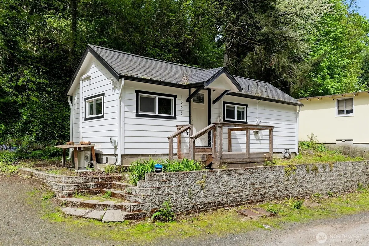 1006 Arnold Avenue E, Port Orchard, WA 98366 - #1