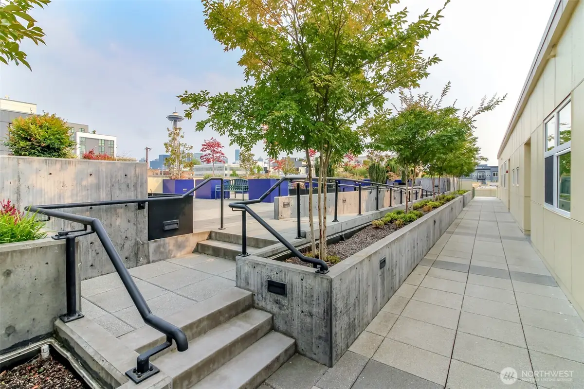 17 W Mercer Street #301, Seattle, WA 98119 - #1