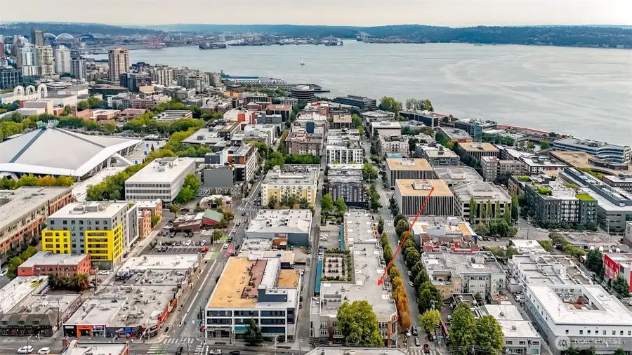 17 W Mercer Street #301, Seattle, WA 98119 - #2