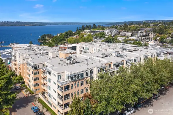 109 2nd Street S #422, Kirkland, WA 98033