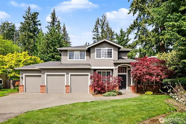 16420 SE 24th Street, Bellevue, WA 98008