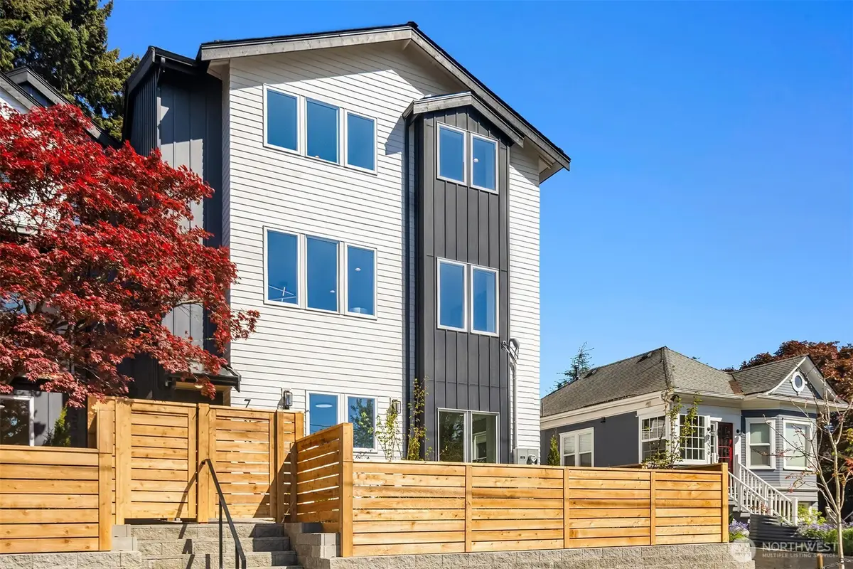 7332 25th Avenue Nw, Seattle, WA 98117 - #1