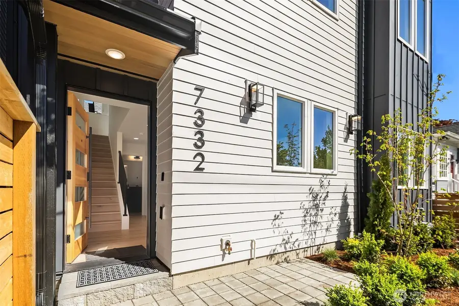 7332 25th Avenue Nw, Seattle, WA 98117 - #2
