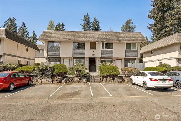 6107 204th Street Sw #D2, Lynnwood, WA 98036