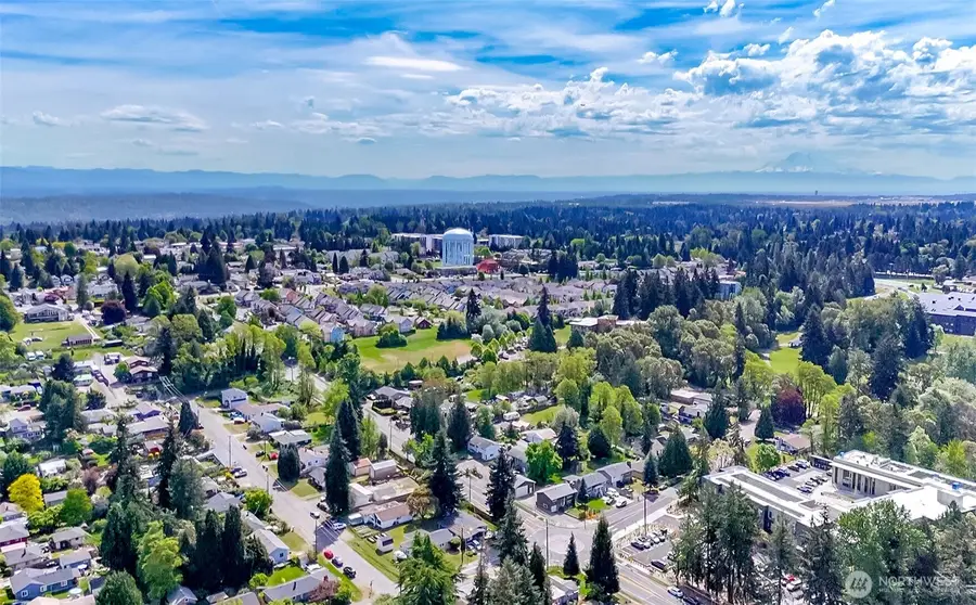 648 SW 107th Avenue, Seattle, WA 98146 - #2
