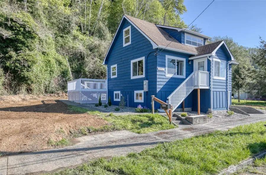 2711 Queets Avenue, Hoquiam, WA 98550 - #3