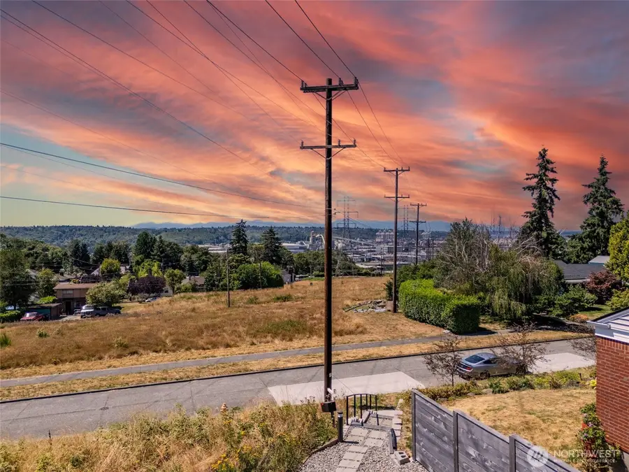 4524 12th Avenue S, Seattle, WA 98108 - #2