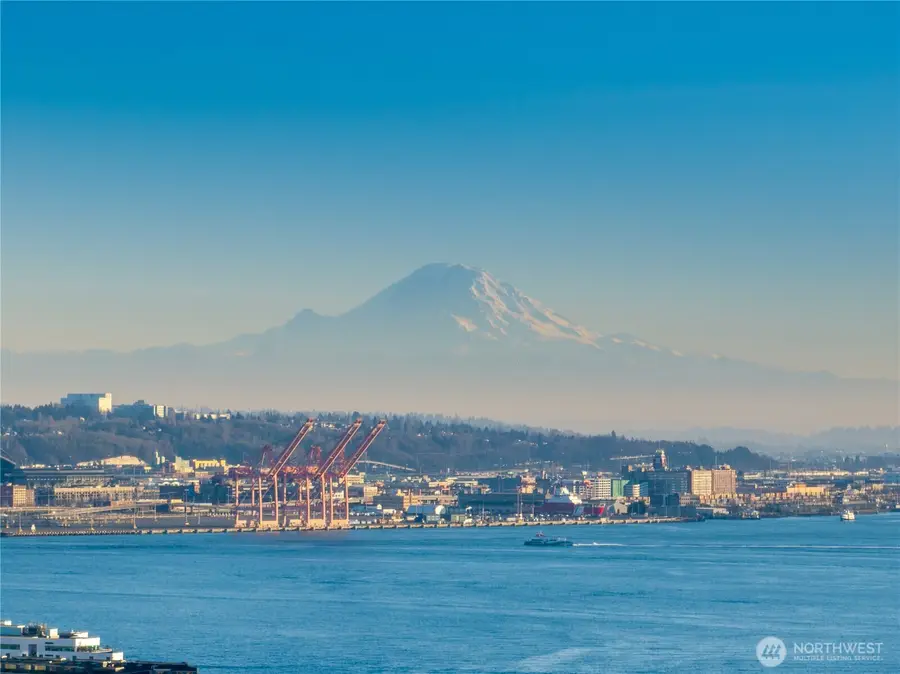 601 W Mercer Place #301, Seattle, WA 98119 - #2