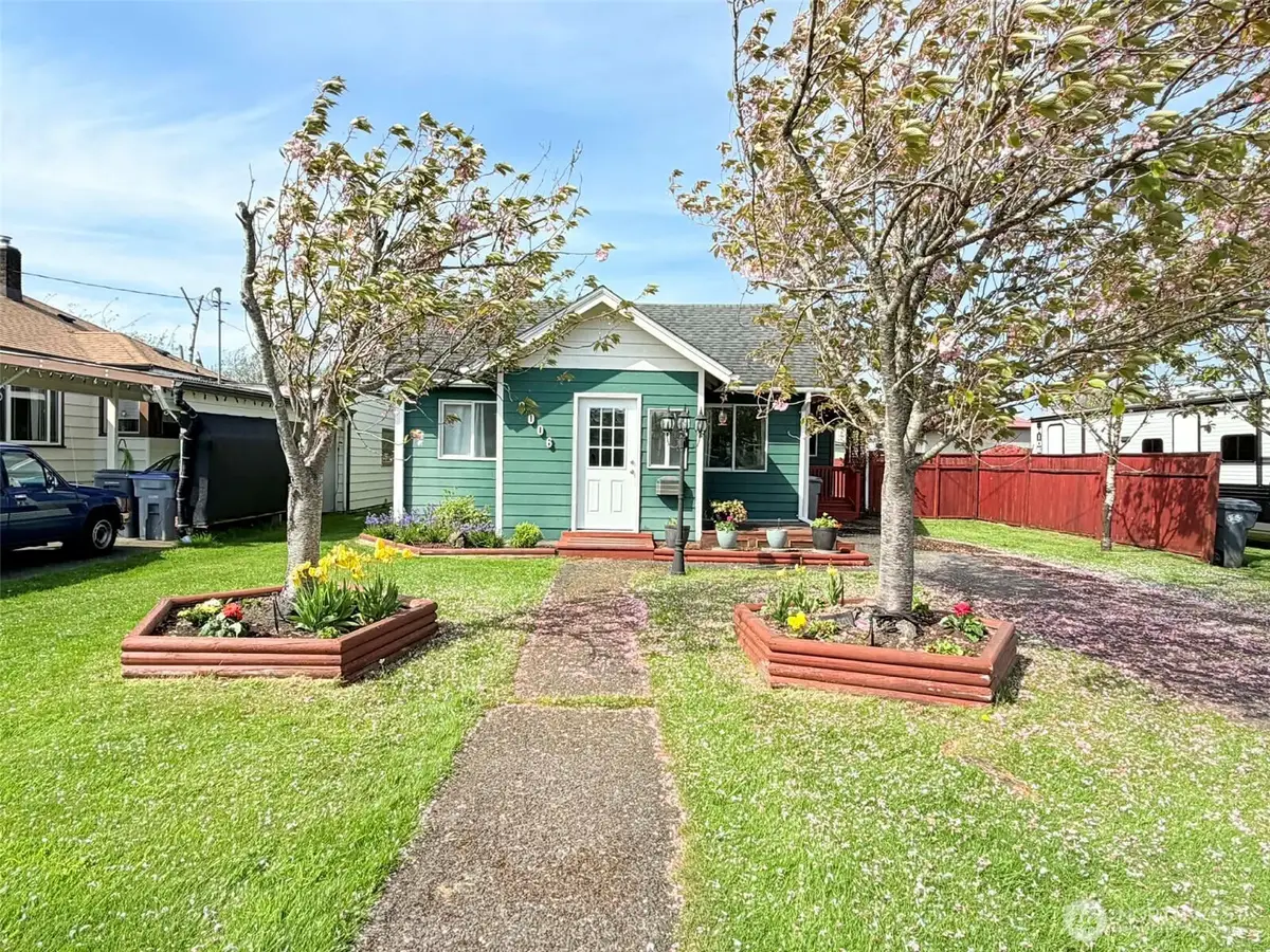 2006 W 2nd Street, Aberdeen, WA 98520 - #1