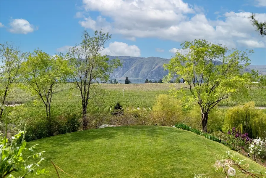 86 Mountain View Dr, Brewster, WA 98812 - #2