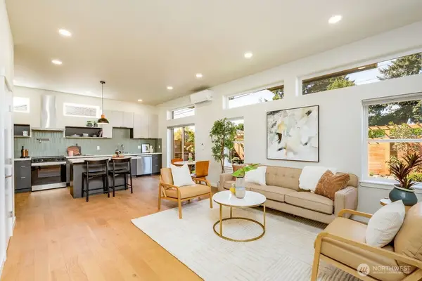 5116 15th Avenue S, Seattle, WA 98108