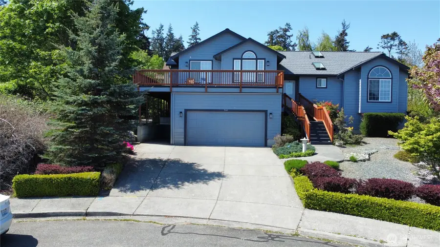 710 SW Echo Loop, Oak Harbor, WA 98277 - #3
