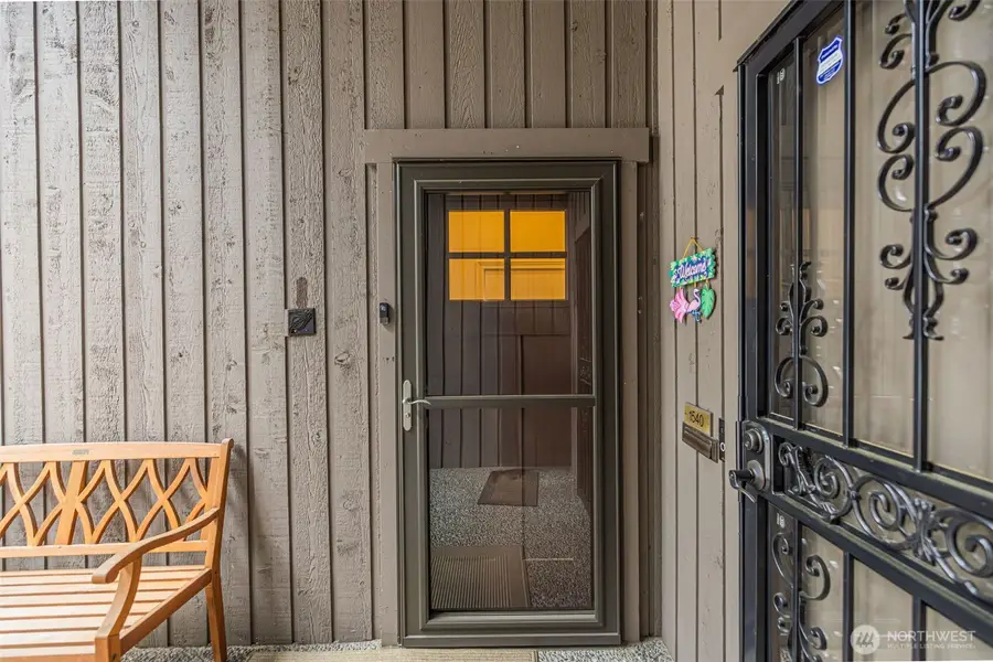 1542 NE 140th Street #E6, Seattle, WA 98125 - #3