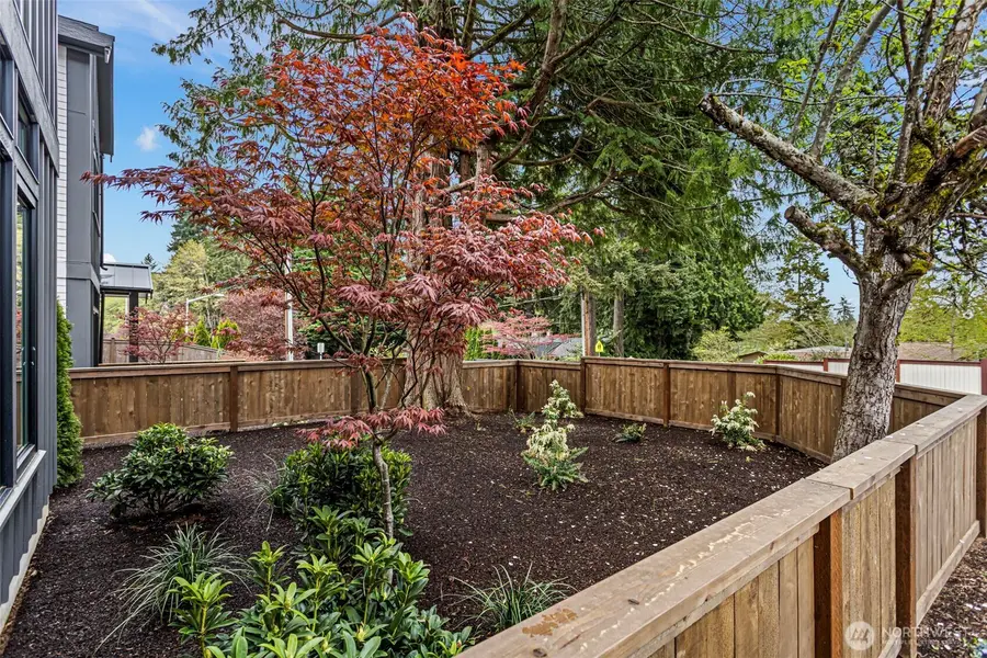9315 132nd Avenue Ne, Kirkland, WA 98033 - #3