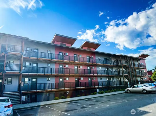 1882 Front Street #306, Lynden, WA 98264