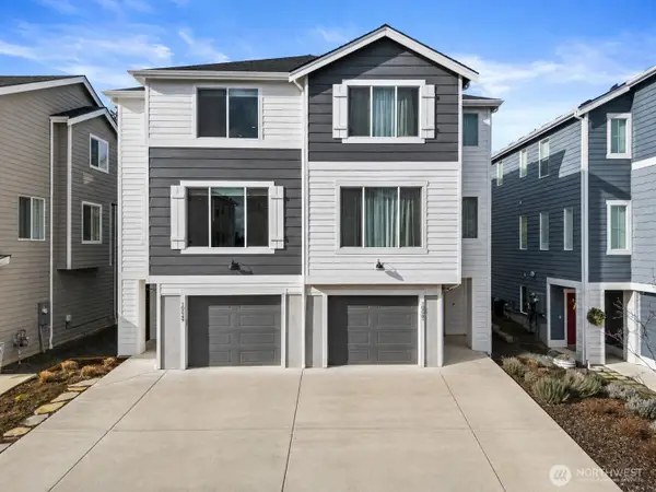 10049 Kings Landing Avenue Nw, Bremerton, WA 98311