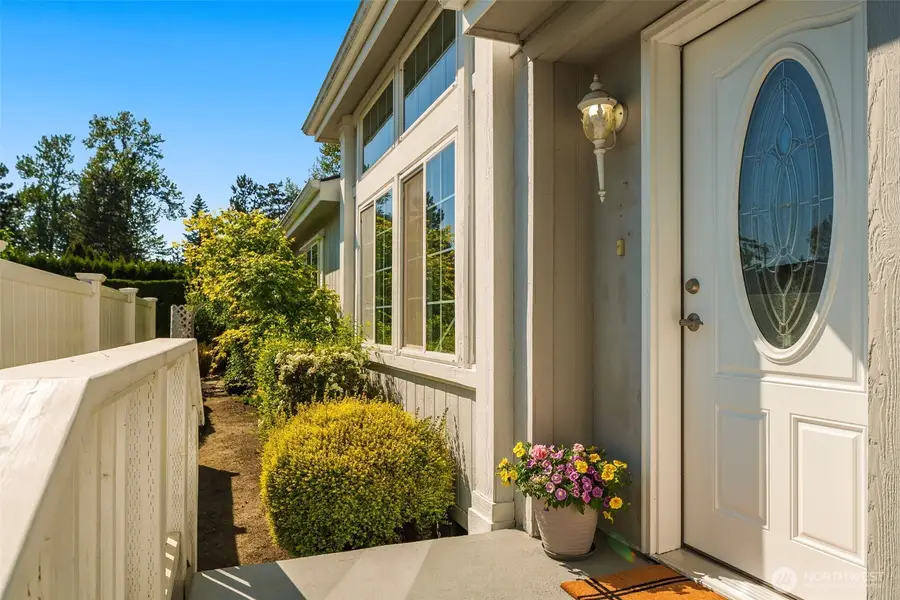 23606 Lake Dr W, Bothell, WA 98021 - #2