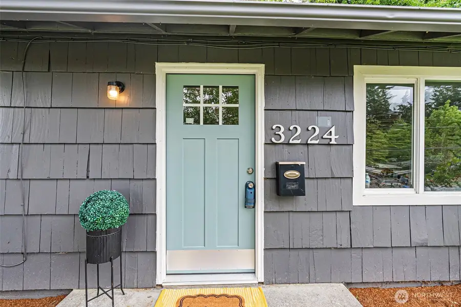 3224 Halverson Avenue, Bremerton, WA 98310 - #2