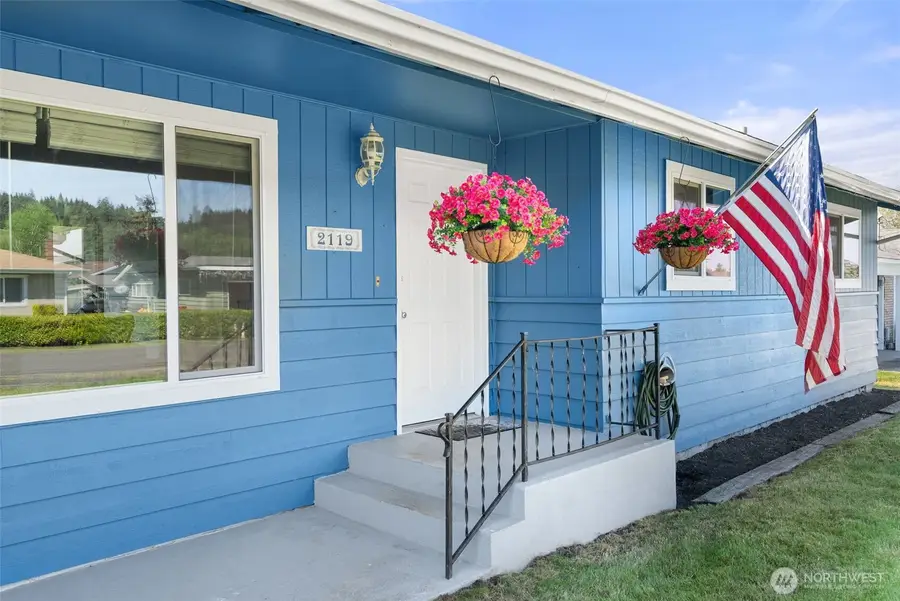 2119 SW Olympic Drive, Chehalis, WA 98532 - #2