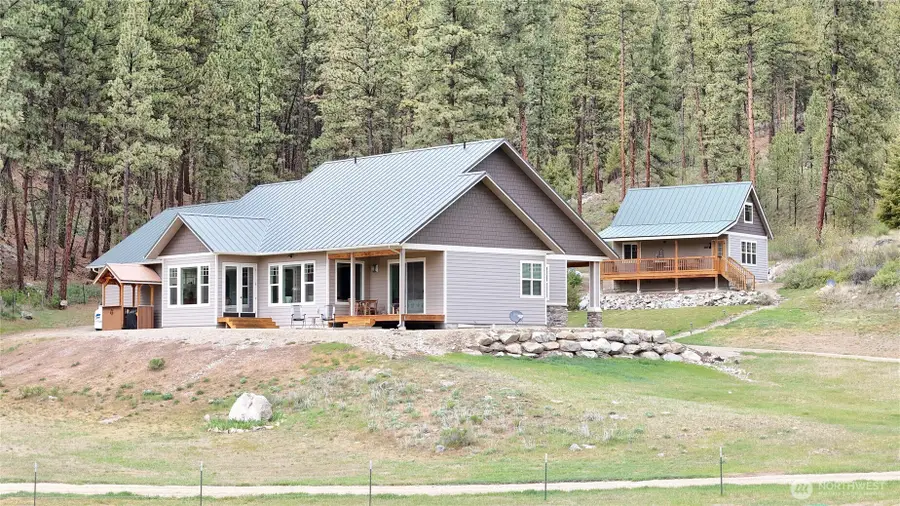 53 Cape Labelle Road, Tonasket, WA 98855 - #2