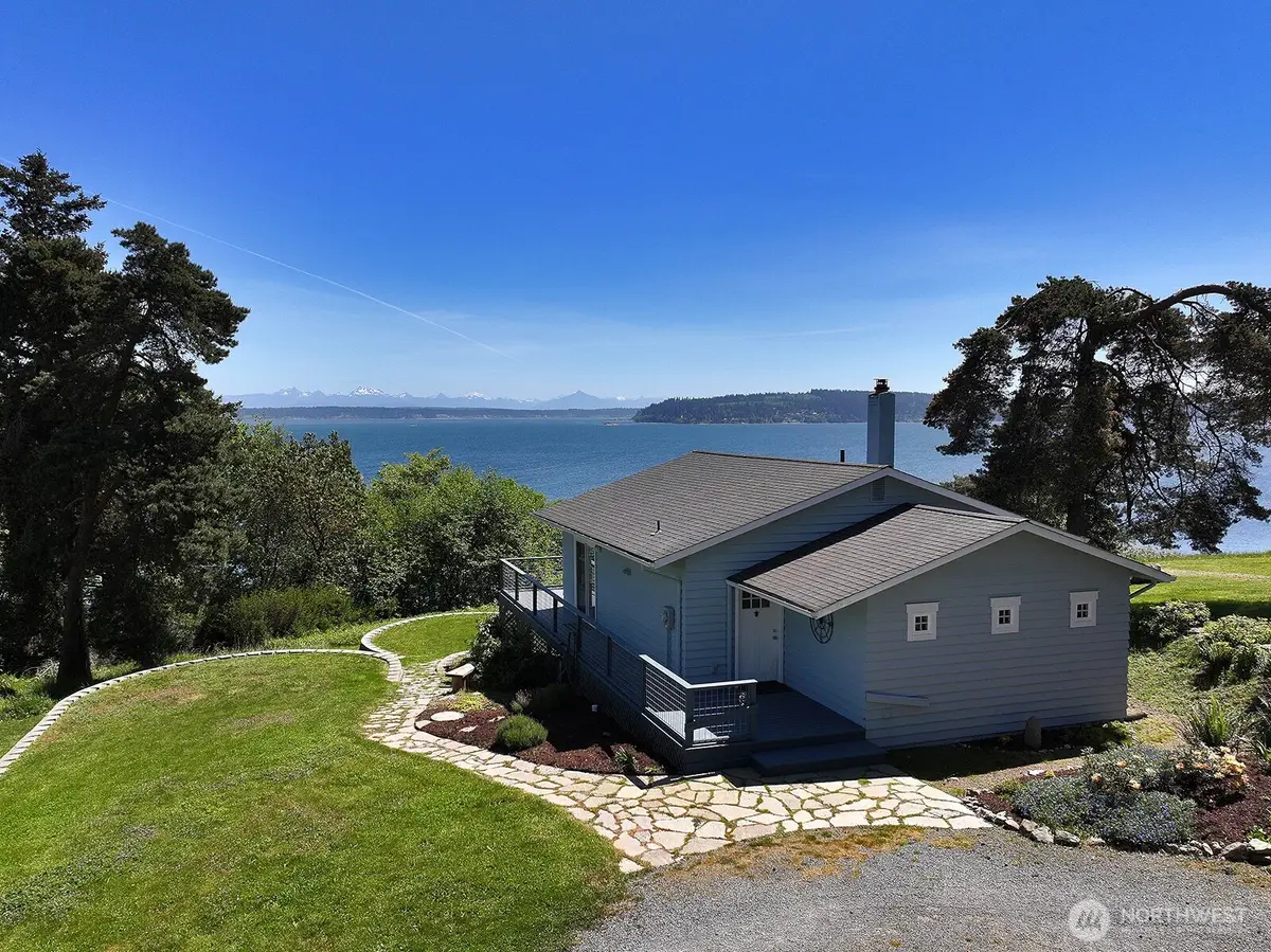 2977 North Bluff Road, Greenbank, WA 98253 - #1