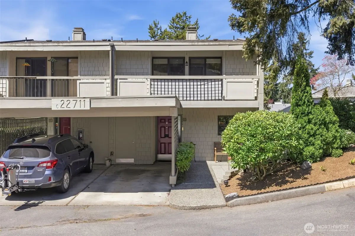 22711 Lakeview Drive #C6, Mountlake Terrace, WA 98043 - #1