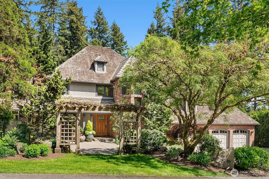 3240 126th Avenue Ne, Bellevue, WA 98005 - #2