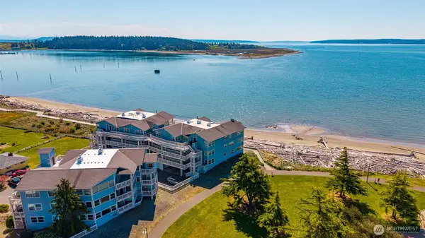 651 SE Bayshore Drive #E102, Oak Harbor, WA 98277