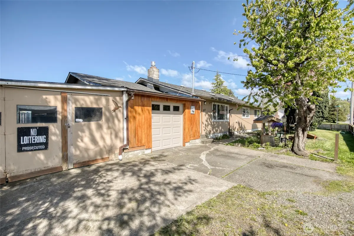 317 N Maple Street, Aberdeen, WA 98520 - #1