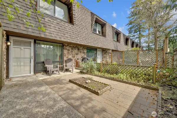 20620 76th Ave W #C, Edmonds, WA 98026
