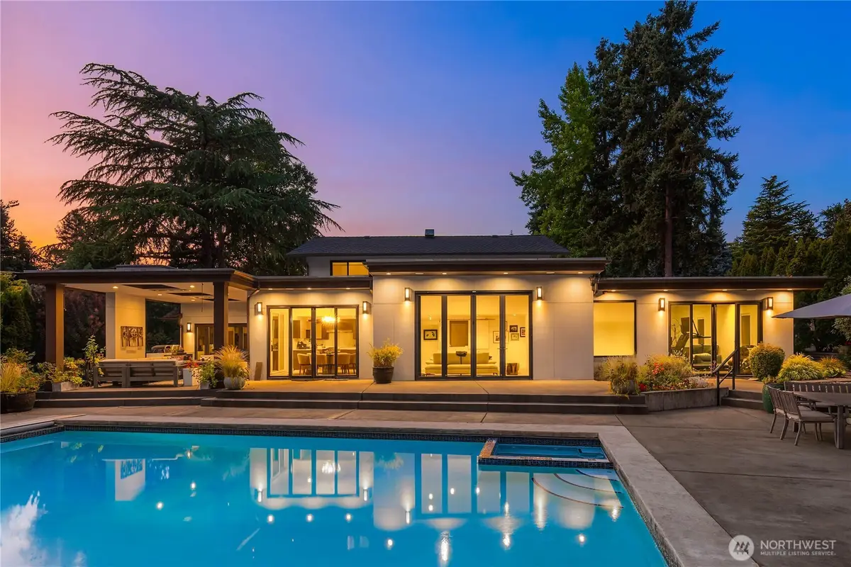 8425 NE 22nd Place, Clyde Hill, WA 98004 - #1