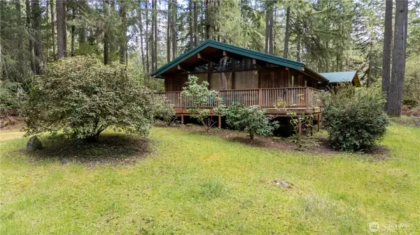 11910 Island Drive, Anderson Island, WA 98303
