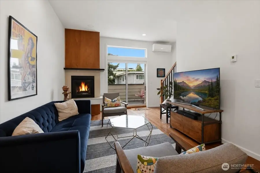 4418 Meridian Avenue N #B, Seattle, WA 98103 - #3