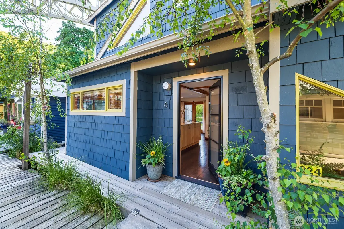 2770 Westlake Avenue N #6, Seattle, WA 98109 - #1