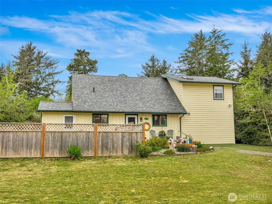 2104 272nd Street, Ocean Park, WA 98640 - #2