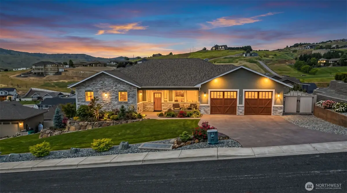 4015 Knowles Road, Wenatchee, WA 98801 - #1