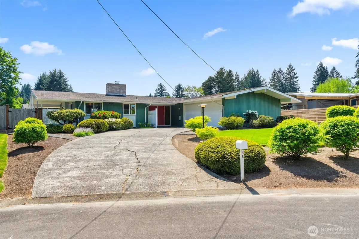 3611 Central Street Ct Se, Olympia, WA 98501 - #1
