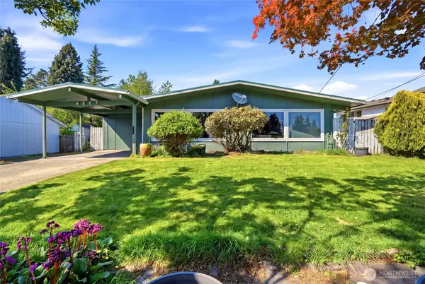 4207 225th Street Sw, Mountlake Terrace, WA 98043