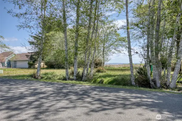 308 Olympic View Avenue Ne #39 & 40, Ocean Shores, WA 98569