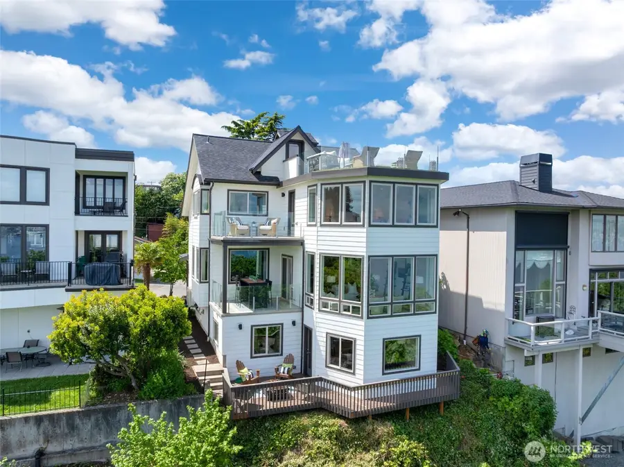 1428 Palm Avenue Sw, Seattle, WA 98116 - #3