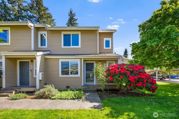 23816 12th Place S #401, Des Moines, WA 98198