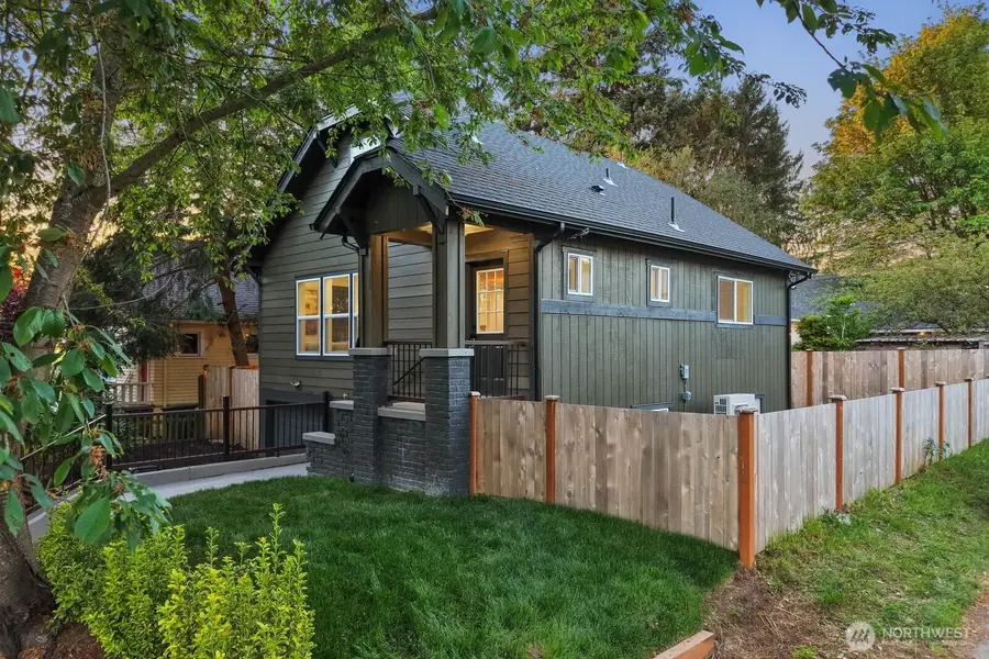 512 NW 44th Street, Seattle, WA 98107 - #3