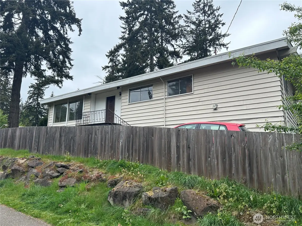11718 5th Avenue Ne, Seattle, WA 98125 - #1