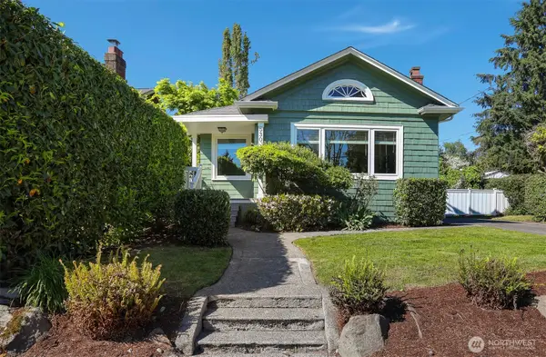 530 N 83rd Street, Seattle, WA 98103