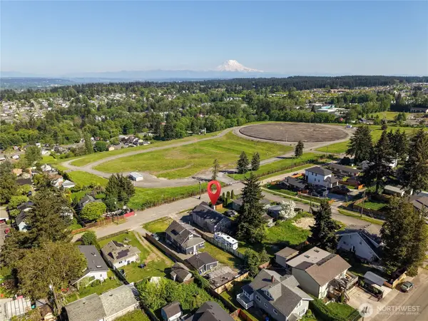3596 E M Street, Tacoma, WA 98404